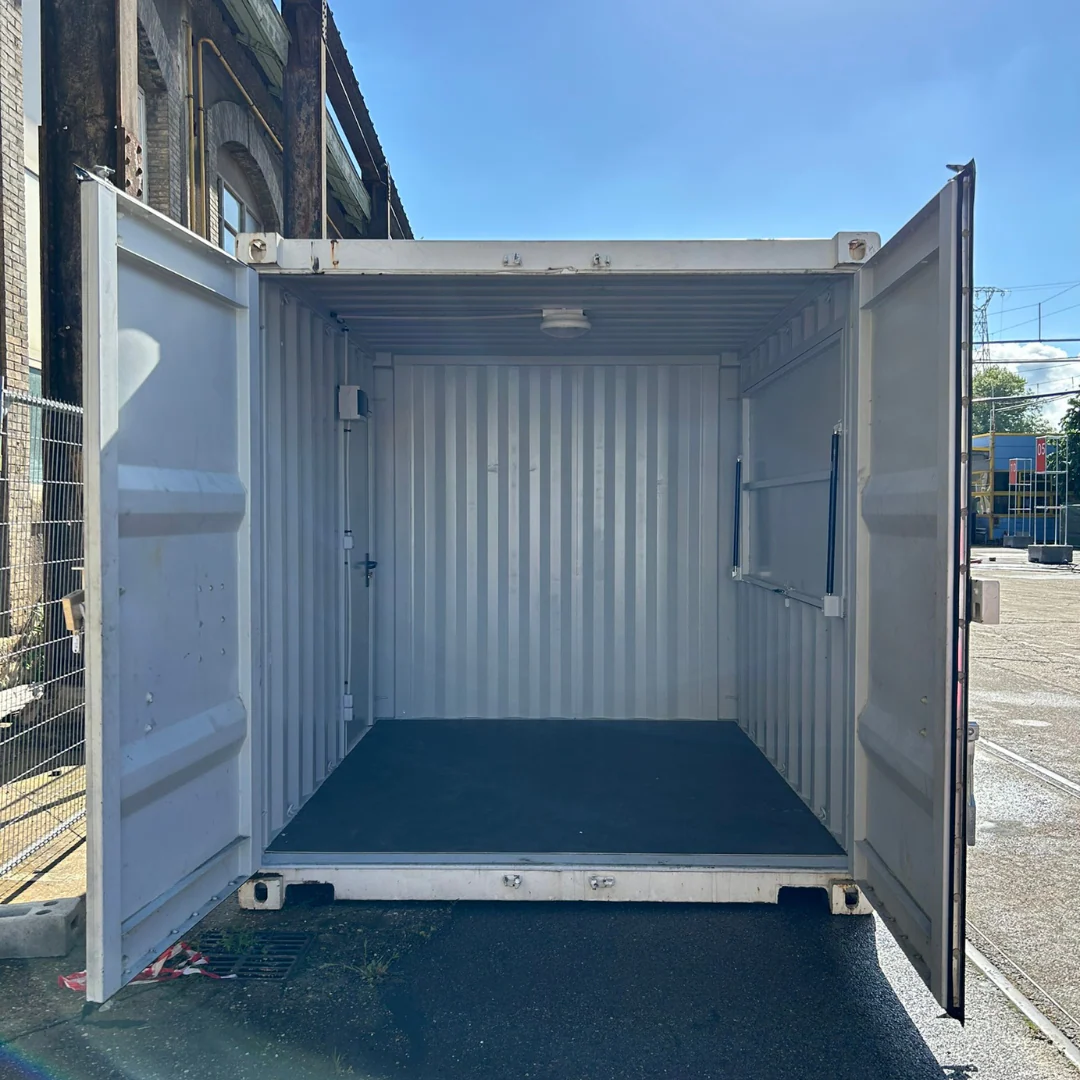 Snack Bar Container Rental - 10ft - Image 5